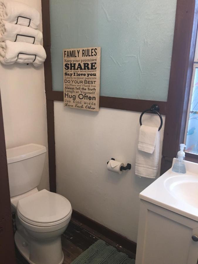 Acorn Hideaways Canton Sweet Tweet Guesthouse King Bed Extérieur photo