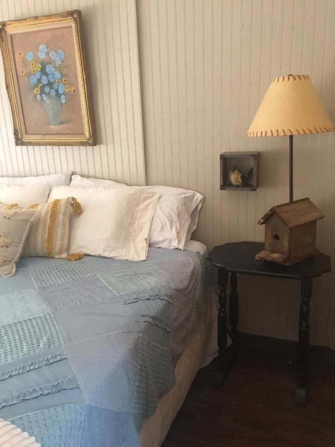 Acorn Hideaways Canton Sweet Tweet Guesthouse King Bed Extérieur photo